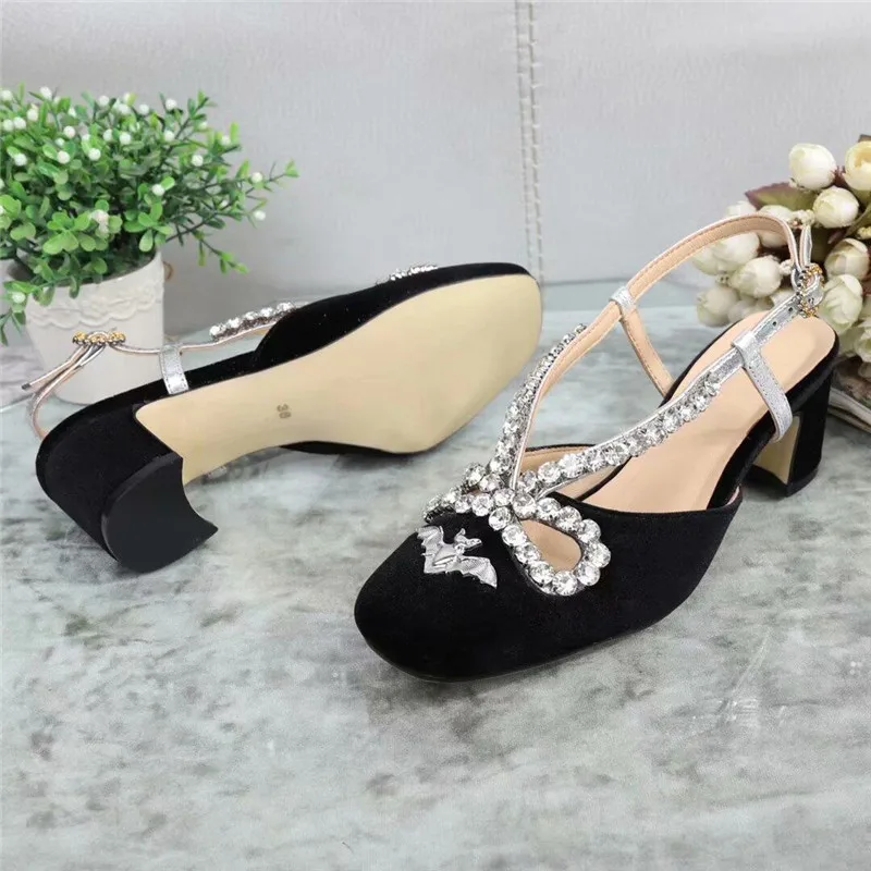Žamet kristalno bowties metulj sandali ženske pravega usnja kvadratnih peto čevlje, ženska Bat sponke slingback stilettos za ženske