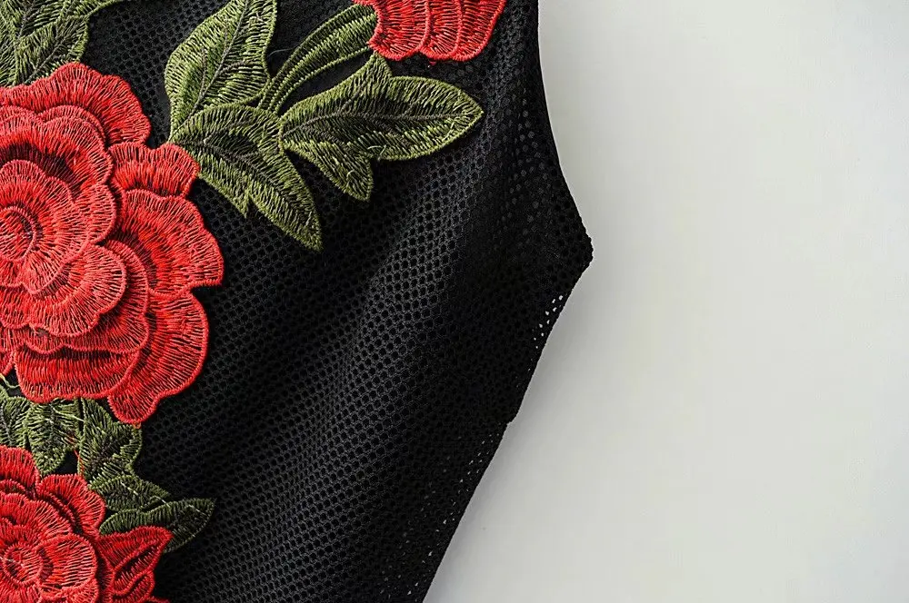 Lanbaiyijia Appliques Velike Rdeče Rože obleka Ženske obleke Slim paket hip Poletje Trak Obleke Seksi Mrežasto Obleko velikosti S, M, L