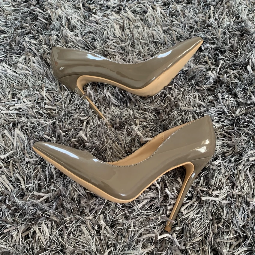 Nova modna ženska, čevlji lakasto usnje stranka obleko čevlje velikih velikosti 35-42 seksi konicami prstov ženske v visokih petah črpalke ženske čevlje