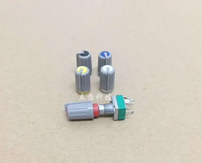 100 kozarcev 270 stopinj D os rotacijske potenciometer gumb skp 6 mm mešalnik gumb zvoka za prilagajanje glasnosti stikalo gumb za skp