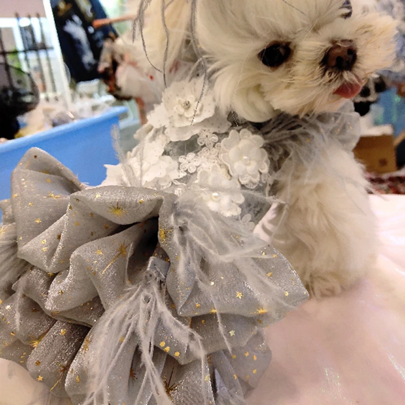 Pet Dog Oblačenja Ročno Vezene Krasen Sodišče Kratek Slog, Princesa Poročno Obleko Za Majhne Pse Oblačila Krasijo Pearl Pero