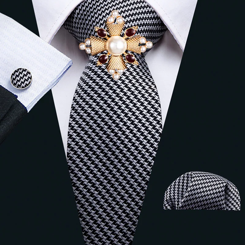 Klasična 8,5 cm Črno Beli Moški, Vezi Cravate Luksuzni Homme Svile Vezi Za Poslovne Poroko Kravatni Hanky zapestne gumbe, Broška Set N-5007