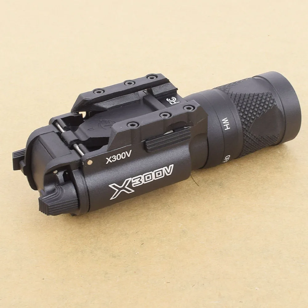 SF Taktično LED X300V-IR Weaponlight X300 Serije Svetilko v Beli in IR Izhod Fit 20 mm Picatinny Železniškega 2 Barvi
