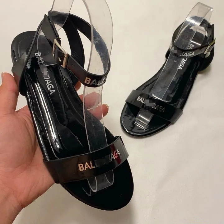 Vroč Poletni ženski Sandali Moda Neon Copate New Visoke Kakovosti Ravno Čevlji Natikači Whosale Ženske Sandale Spusti Ladje