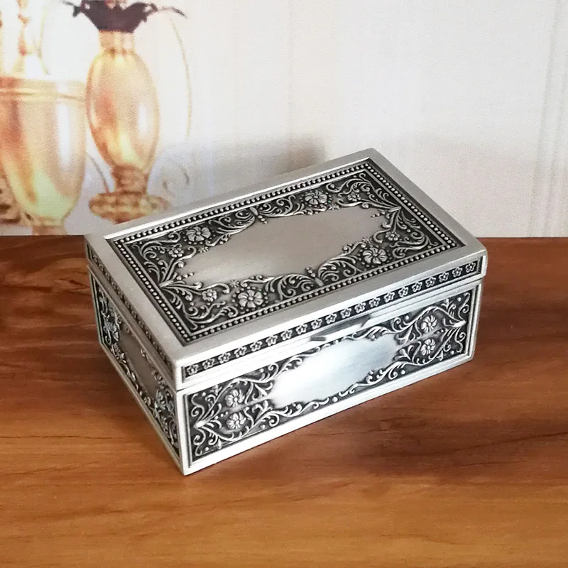 Velikost S Vintage Jewelry Box Trinket Primeru Kovinsko Škatlo, Ogrlica, Zapestnica Obroči Darilna Škatla Za Shranjevanje Doma Dekoracijo Umetnostne Obrti