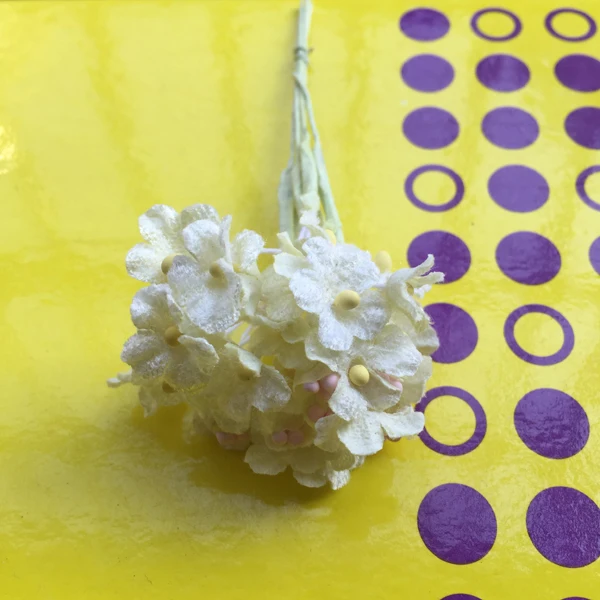 60pcs 1,5 cm Ročno Svilene Tkanine Mini Cvet Umetno Babybreath Rože, Sladkarije Polje Garland Scrapbooking Poroka Dekoracija