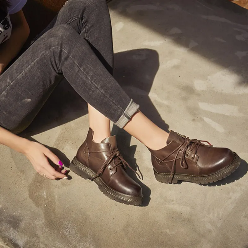 2020 Novi čevlji ženski jeseni Škorenjčki priložnostne usnje čipke-up usnja Ženske čevlje vroče prodaje modni trend retro Martin čevlji