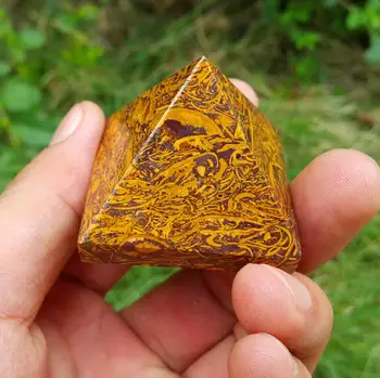 Lepe Naravne Zlati jade crystal Kristal PIRAMIDA